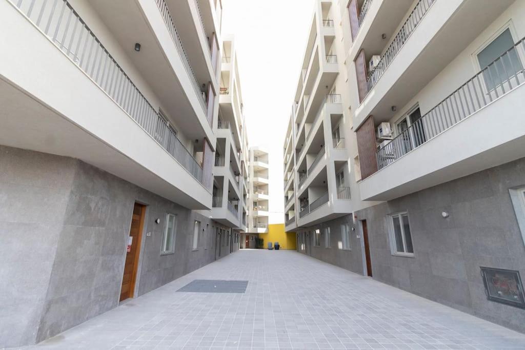 Lovely Modern 1 Bedroom In Apartament San Ġwann
